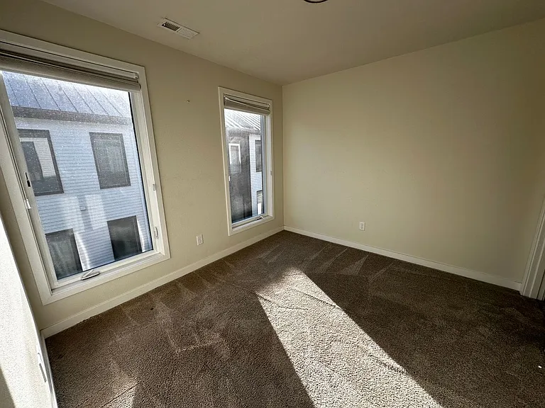 6642 SE 16th Ave — Photo 24