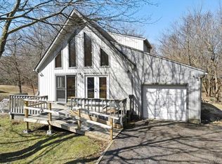 143 Schochs Mill Rd, Blakeslee, PA 18610