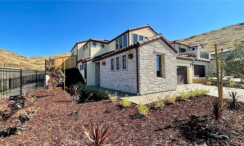 1st image of 3057 Arezzo Dr
