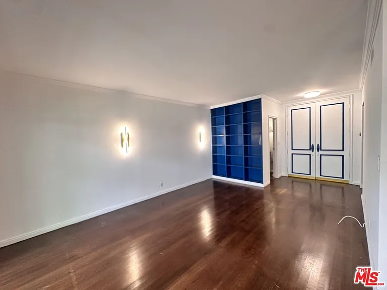 1131 Alta Loma Rd #208 — Photo 2