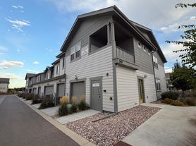 569 Vicot Way, Fort Collins, CO