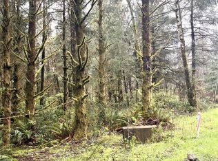 300 Luttrel Ln, Ilwaco, WA 98624