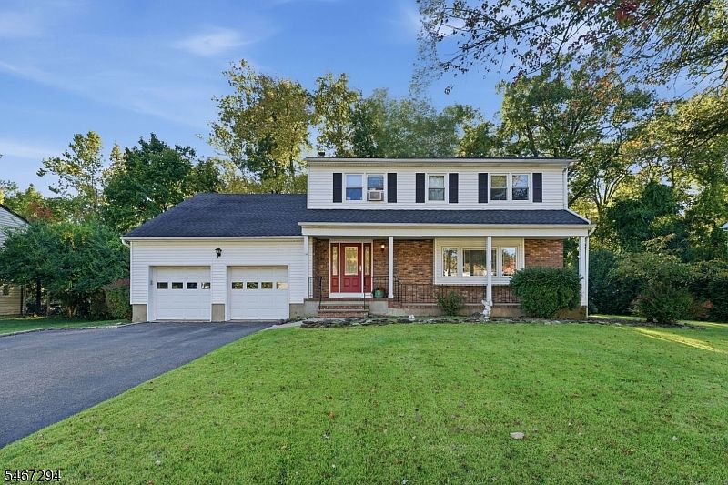 1st image of 14 Whitaker Pl