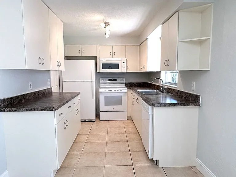 5103 Taylor Ave — Photo 6