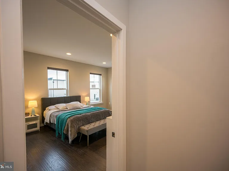 42365 Zebulon Sq — Photo 30