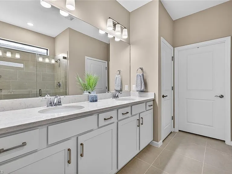 20548 Pebble Glen Dr — Photo 23