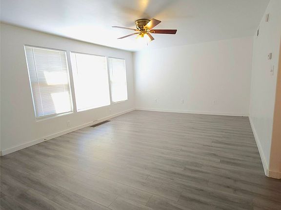 5th image of 2310 39th St APT C