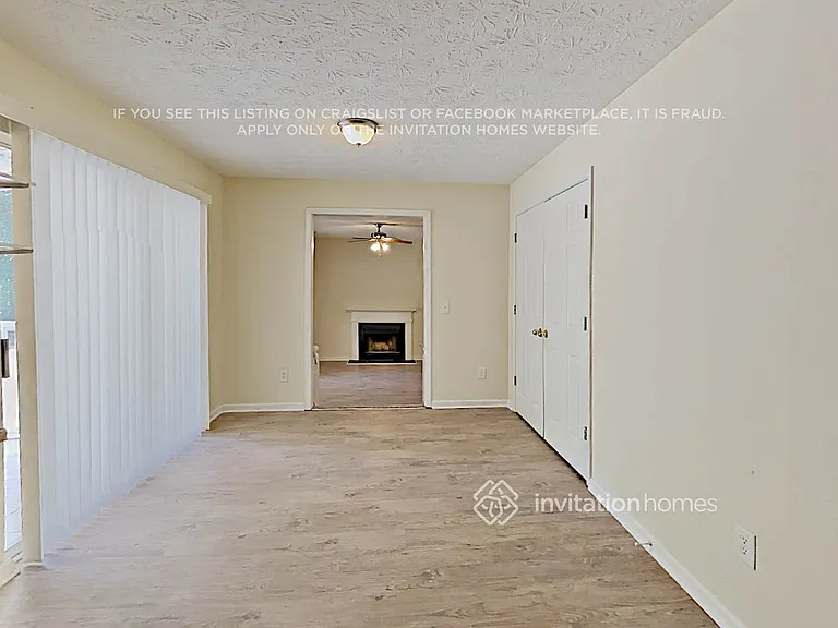 2802 Crestworth Ln — Photo 11