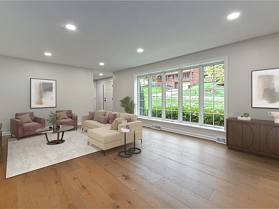 5th image of 10073 Oakridge Dr