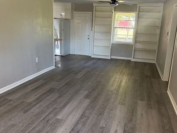 5th image of 1415 Mockingbird Ln