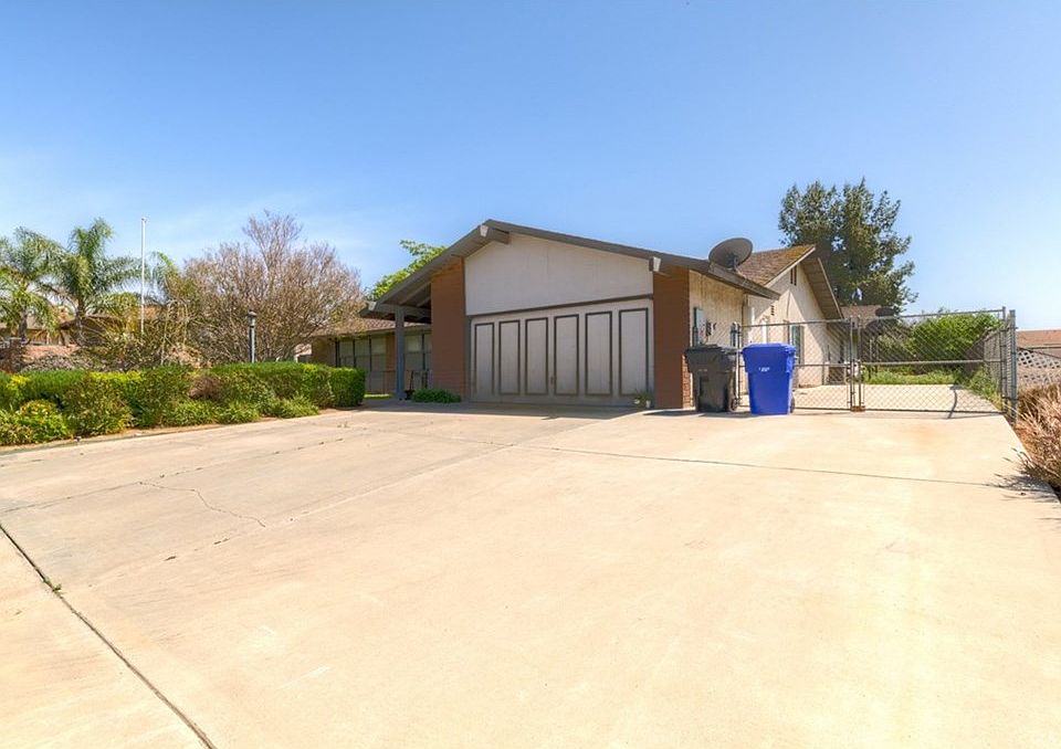 8676 Chifney Ln, Riverside, CA 92509 Zillow