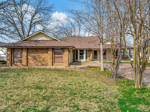 2800 Poplar Dr, Flower Mound, TX 75028