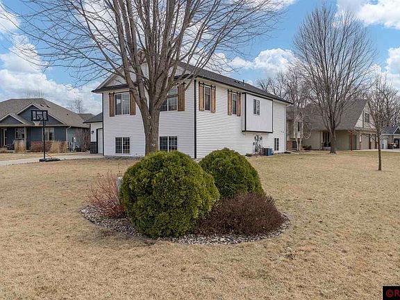 2nd image of 108 Foxborough Ct