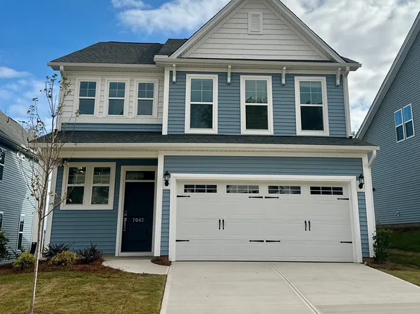 7042 New Horizons Ln, Boiling Springs, SC 29316