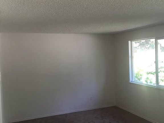 5th image of 12125 SE 319th Pl
