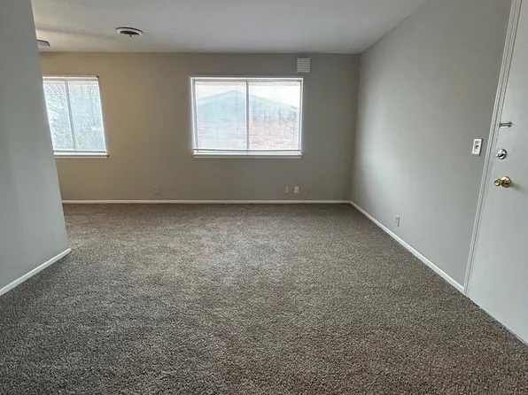 Eleganz Rentals (4623 N 56th Street), 4623 N 56th St APT 15, Omaha, NE 68104