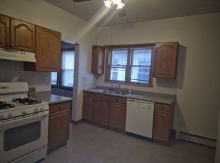 105 3rd St FLOOR 2, Medford, MA 02155