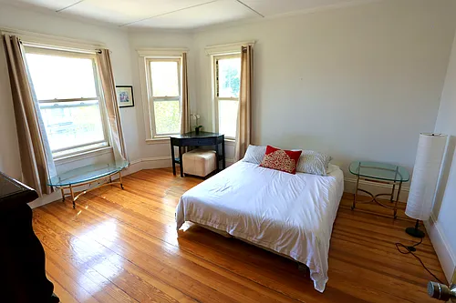 124 Forest St Photo 1