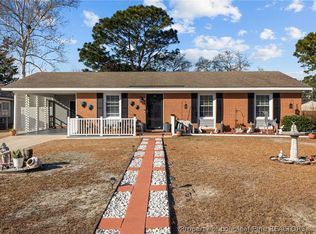 5915 Spinner Rd, Hope Mills, NC 28348