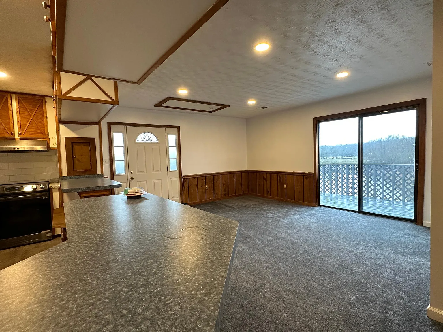 2 bed, 1200 sqft, $1,550 — Photo 2