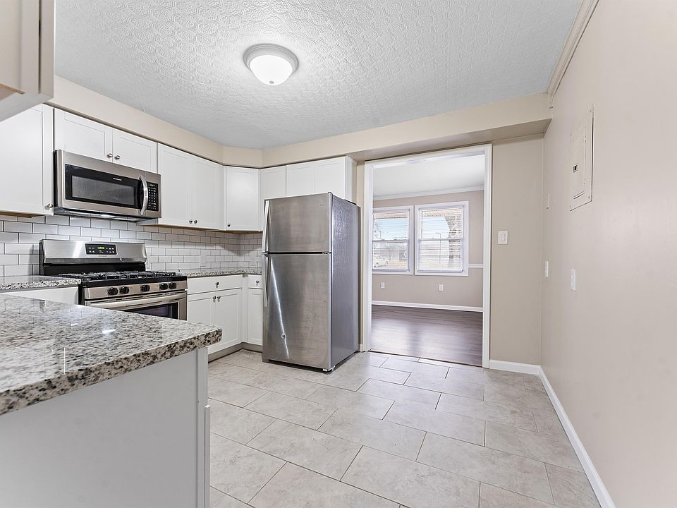 14205 Kennebec St, Southgate, MI 48195 Zillow