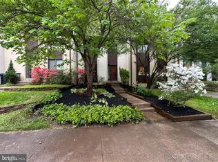11944 Barrel Cooper Ct, Reston, VA 20191