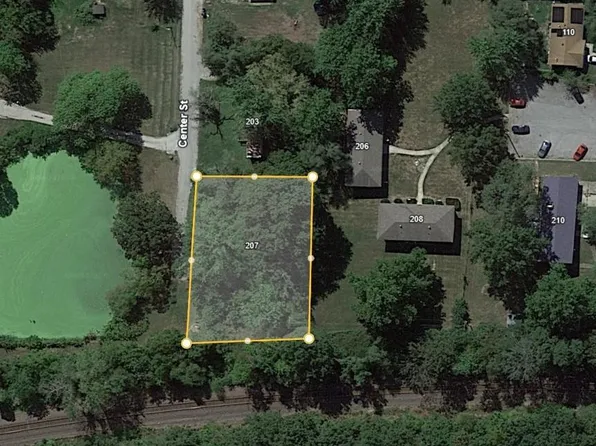 207 N Center St, Knob Noster, MO 65336