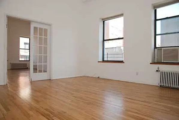 Rented by Buchbinder & Warren | media 8