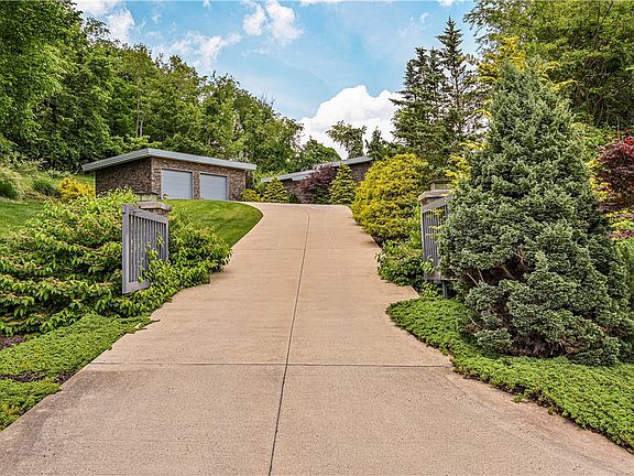 3rd image of 763 Sagamore Dr