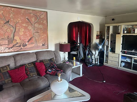 2nd image of 10812 S Vernon Ave