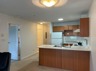 6991 Victoria Dr #208, Vancouver, BC V5P 3Y7