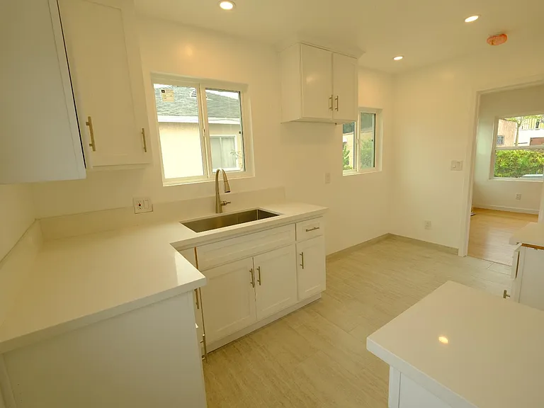 3332 Norton Ave #B — Photo 3