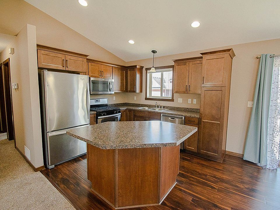 1st image of 6775 Gaillardia Dr NW