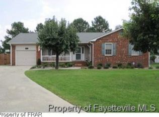 205 Penshore Dr, Fayetteville, NC 28314