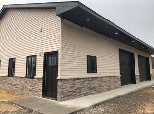 2185 E Lakeville Rd, Oxford, MI 48371