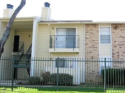 1st image of 3200 Country Club Dr W