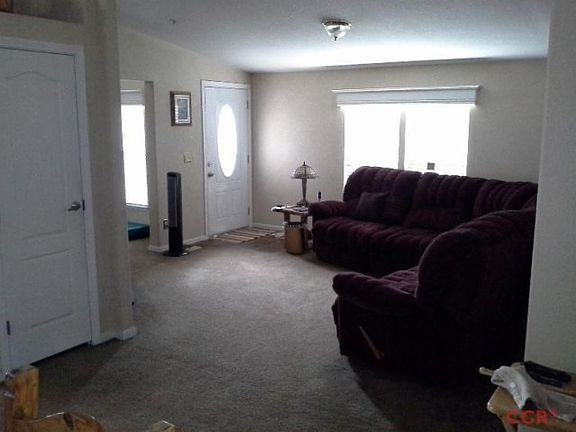 4th image of 450 Saturn Ct
