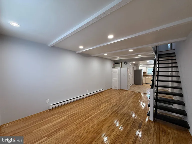 2425 S Warnock St — Photo 1