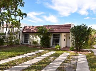 6745 Crooked Palm Ln, Miami Lakes, FL 33014