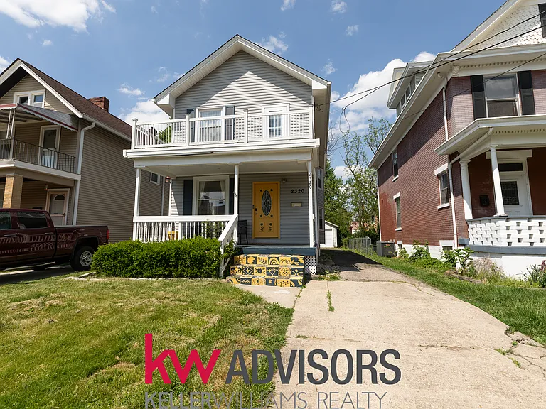 2320 Kenilworth Ave — Photo 1