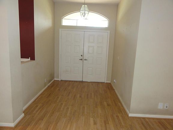 4th image of 155 Saratoga Blvd W