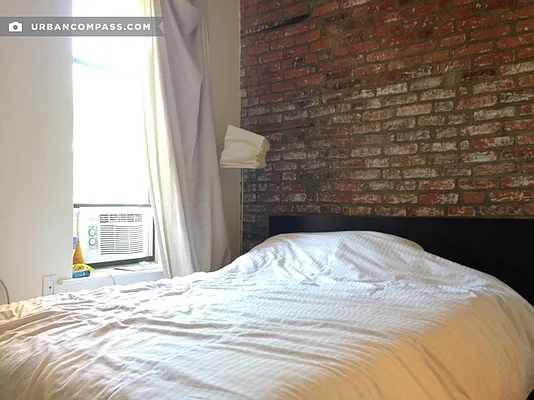 Rented by Compass | media 51