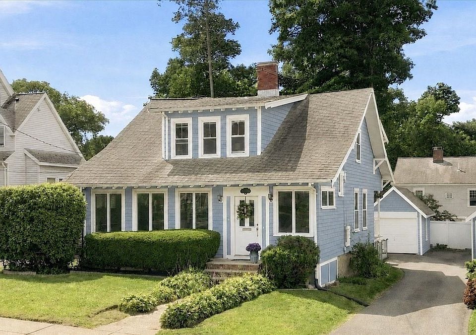 1st image of 282 Corey St