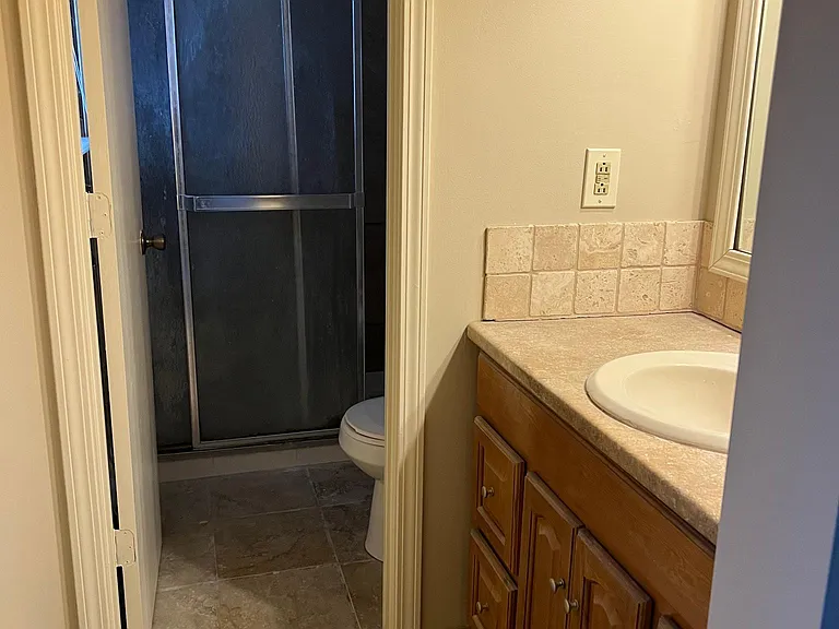 104 SE Flagstone Dr — Photo 7