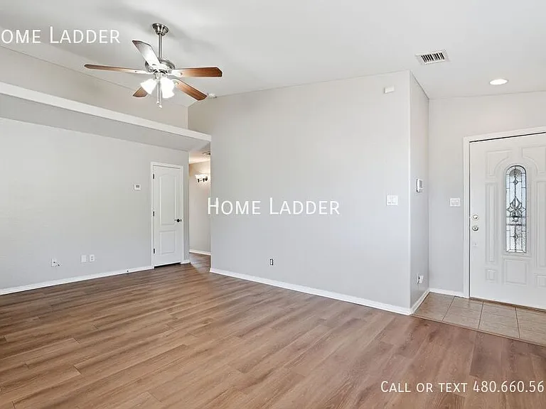 1220 W Prior Ave — Photo 2
