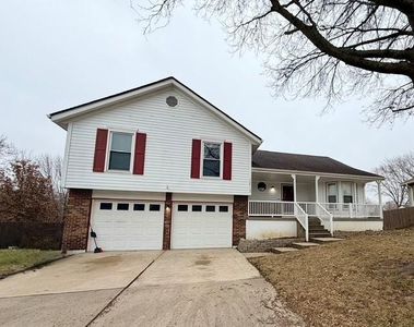 1213 NE Ball Dr, Lees Summit, MO, 64086