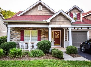 28 Old Creek Ln, Laurel Park, NC 28739