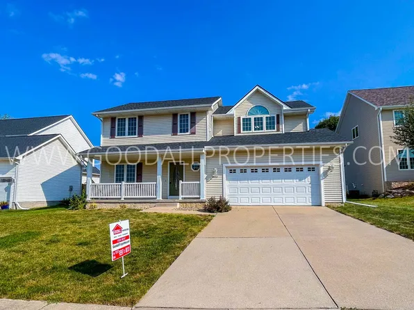 7873 Dakota Cir, West Des Moines, IA 50266