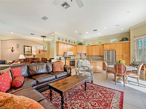 4th image of 664 Soliel Dr