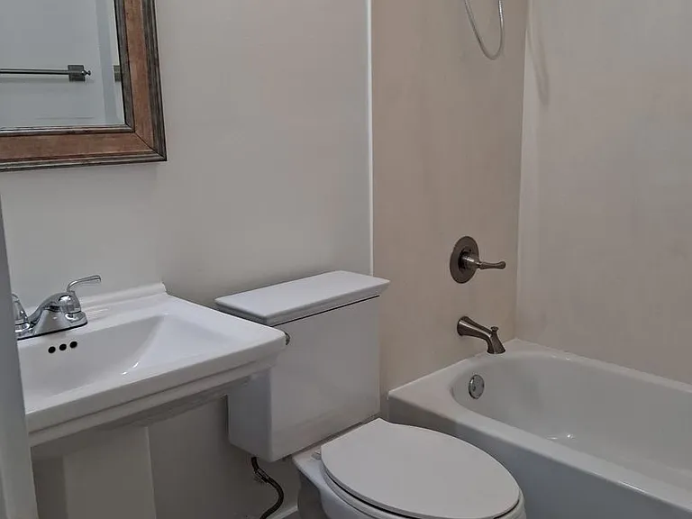 1417 Annunciation St — Photo 6